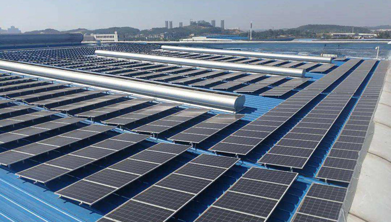 光伏支架国家标准，一个光伏板要多少个支架