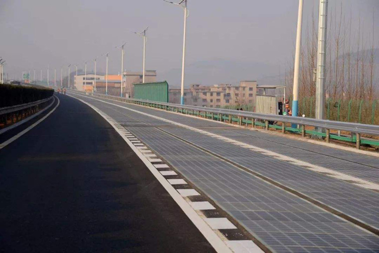 光伏高速公路原理，电动汽车在光伏高速上怎样充电
