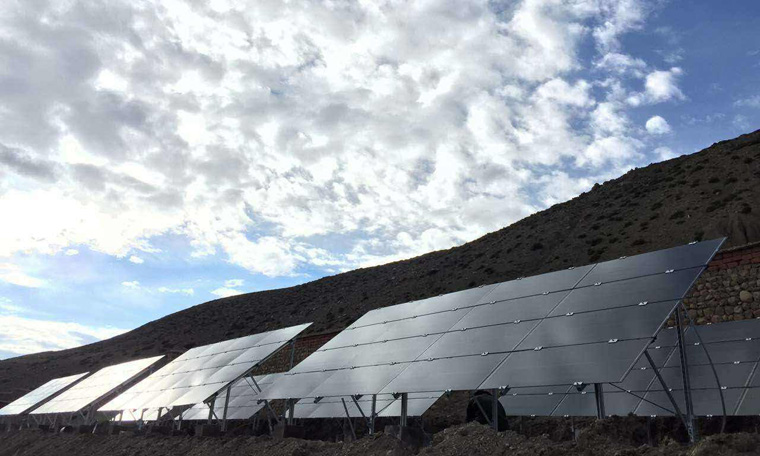 碲化镉薄膜发电原理，薄膜发电和晶硅发电的优缺点