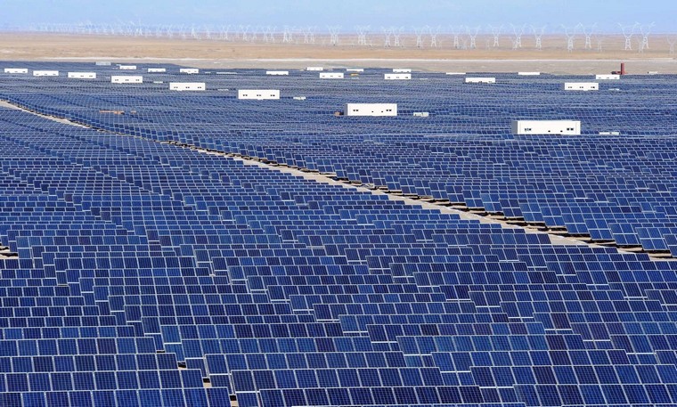 光伏板每瓦多少价格，一平方光伏板多少钱