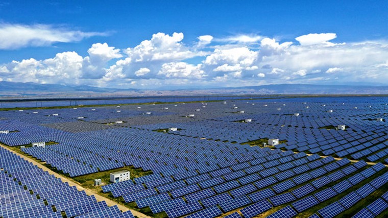 一平米的单晶硅太阳能电池板造价是多少