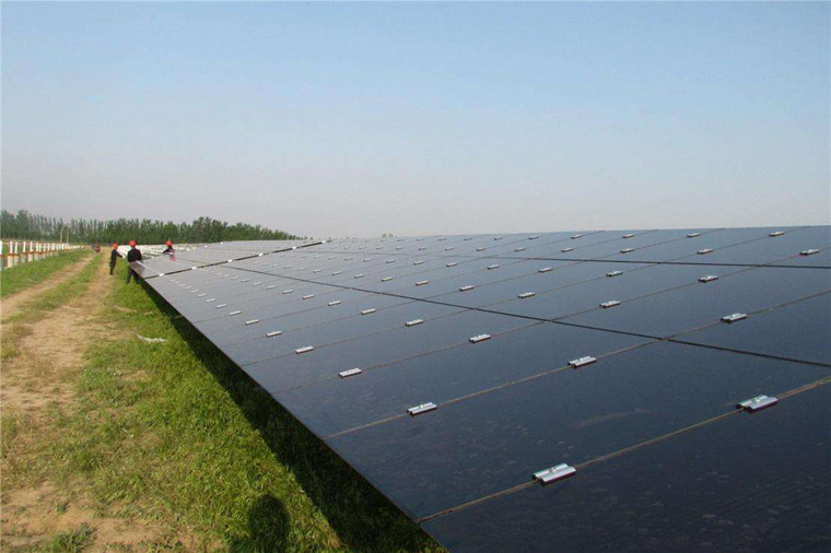 薄膜组件为什么要负极接地，如何为薄膜组件选择逆变器