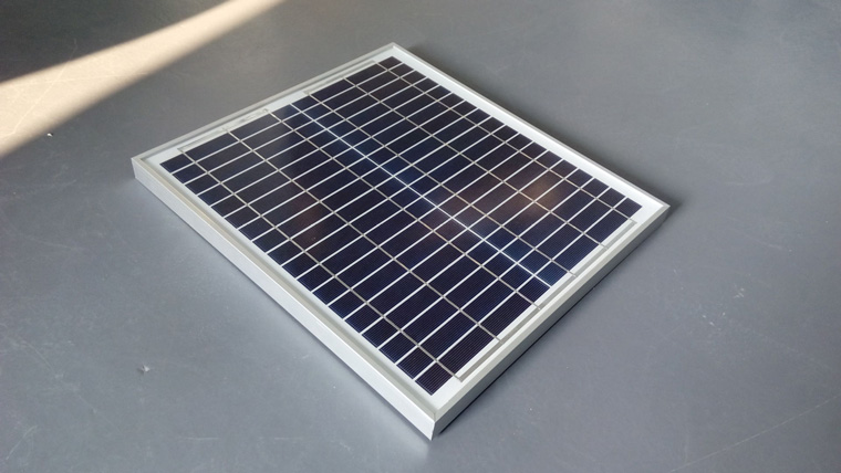 光伏电池板发电原理，太阳能光伏电池板的制作材料是什么