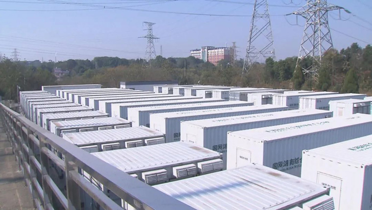 储能板块与电池板块区别，工厂电池储能电站优缺点