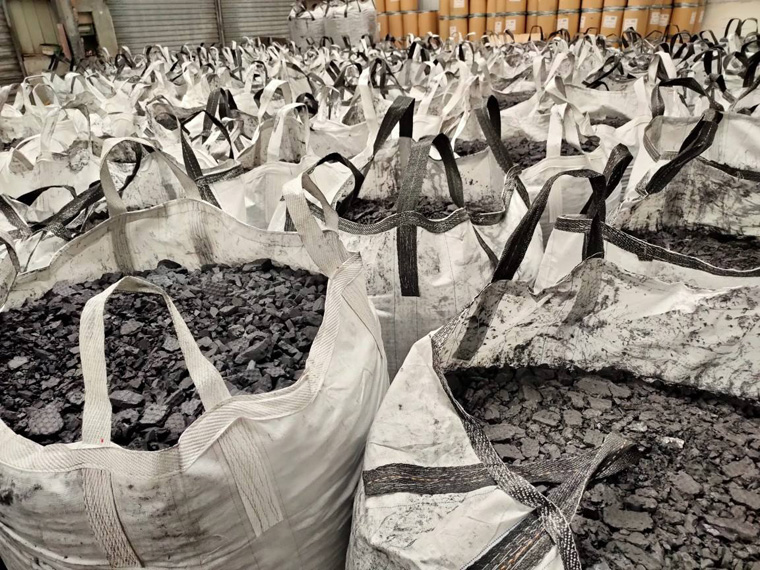 光伏企业硅泥是什么成分，炼硅的硅泥属于固废吗