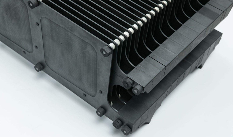 石墨舟和硅片哪个导电好，光伏膜涂层原理