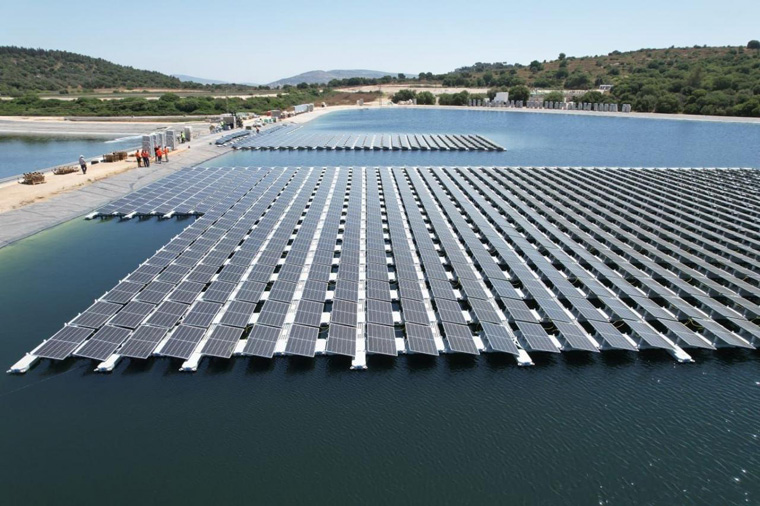 在水面上建设光伏电站的优点有哪些 在水面上建设光伏电站的优点有哪些