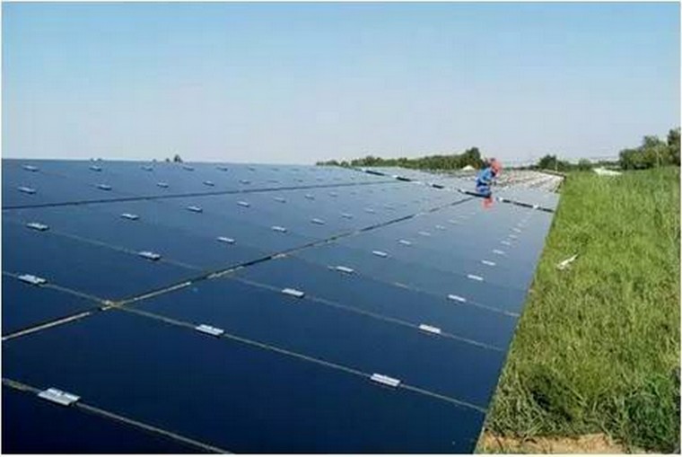 光伏组件出现哪些问题时应及时更换